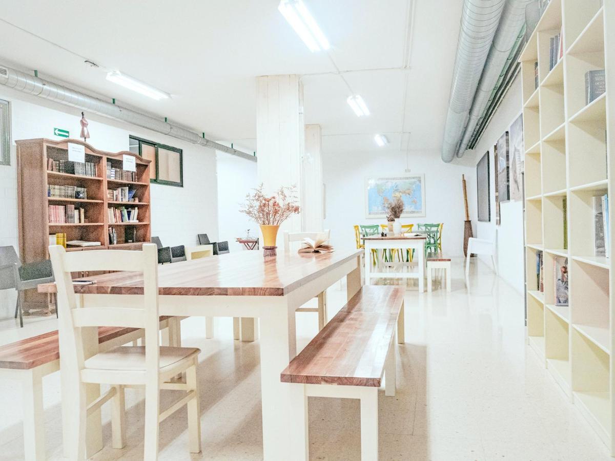 Albergue Aloxa Hostel Pontevedra Bagian luar foto